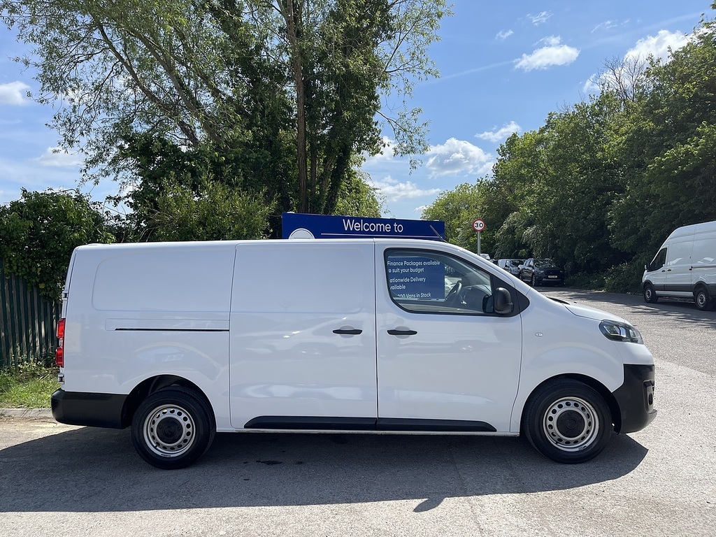 Vauxhall Vivaro 1.5 Turbo D 2900 Prime Panel Van 6Dr DP23HGF White #3