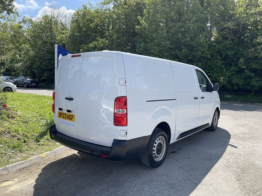 Vauxhall Vivaro 1.5 Turbo D 2900 Prime Panel Van 6Dr DP23HGF White #6