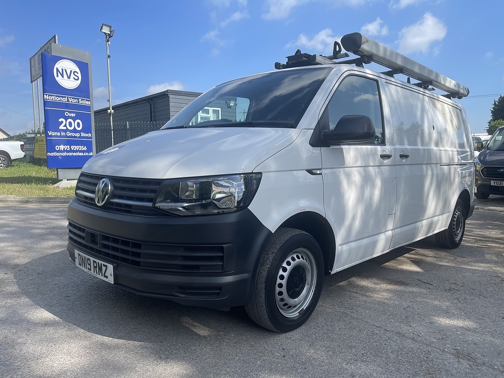 Volkswagen Transporter 2.0 Tdi T32 Bluemotion Tech Startline Fwd Lwb Euro DN19RMZ White #2