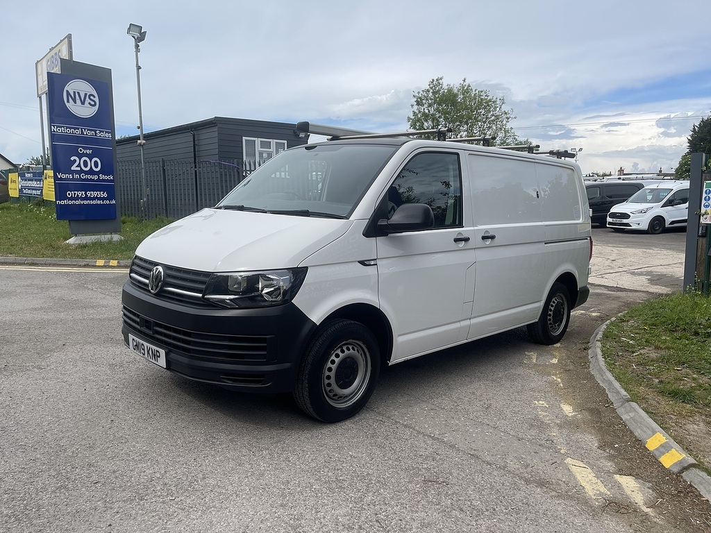 Volkswagen Transporter Transporter Startline Panel Van 1 GM19KNP White #3