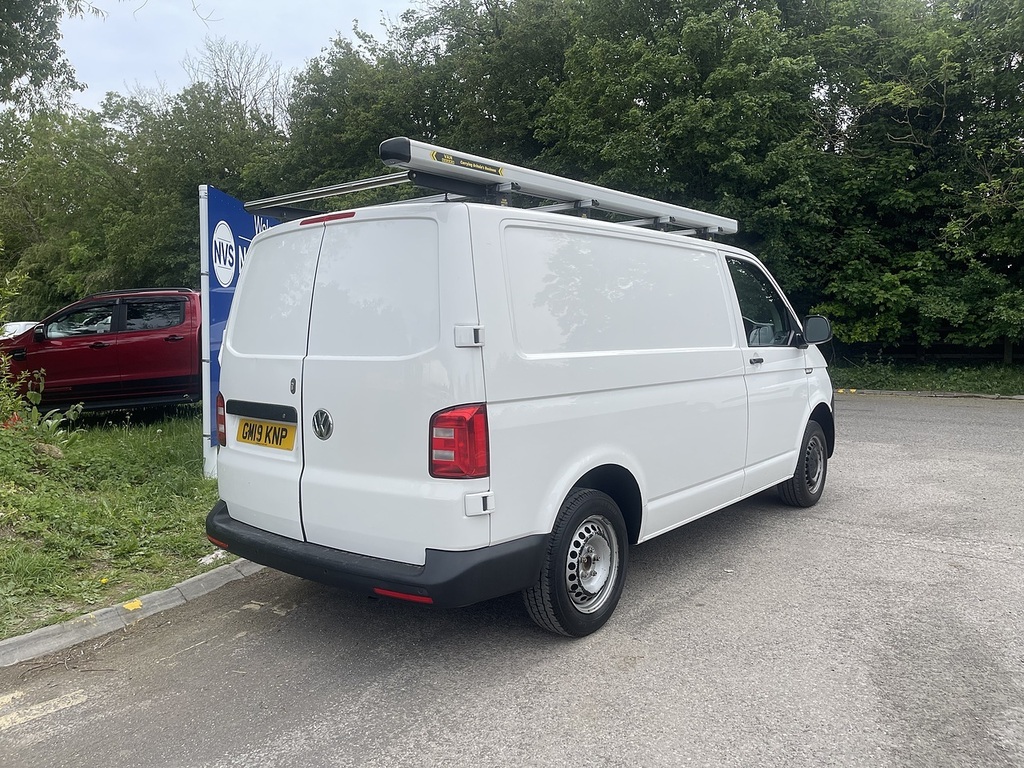 Volkswagen Transporter Transporter Startline Panel Van 1 GM19KNP White #2