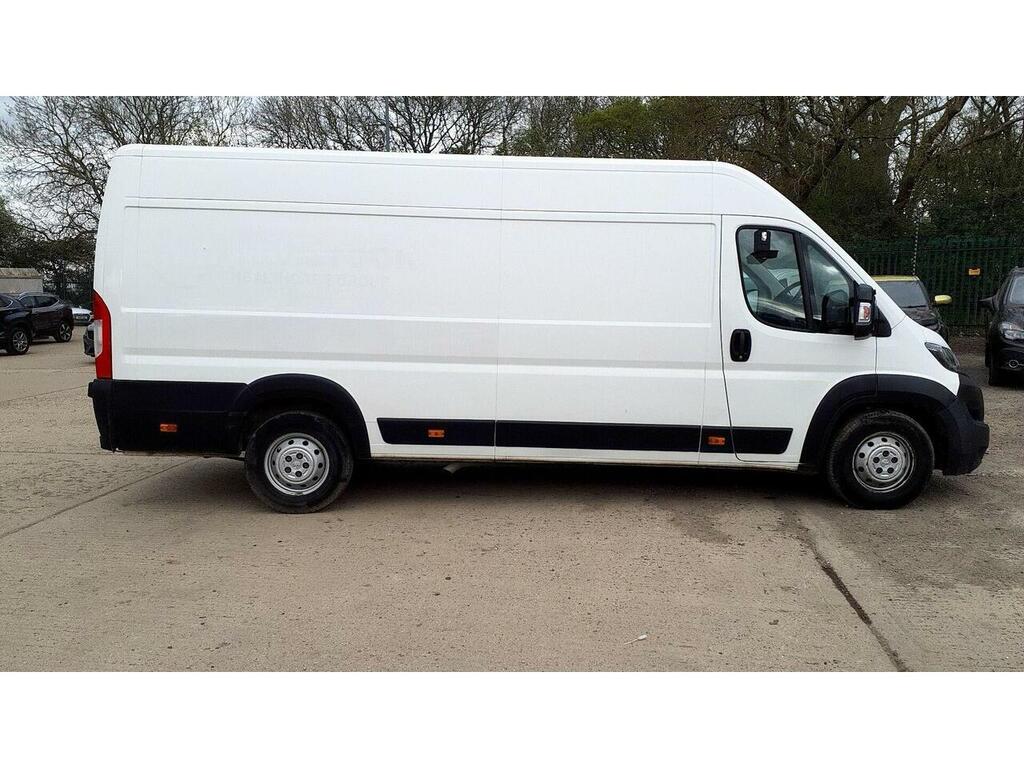 Peugeot Boxer 2.2 Bluehdi 435 Professional L4 H2 Euro 6 Ss RV20HHZ White #6