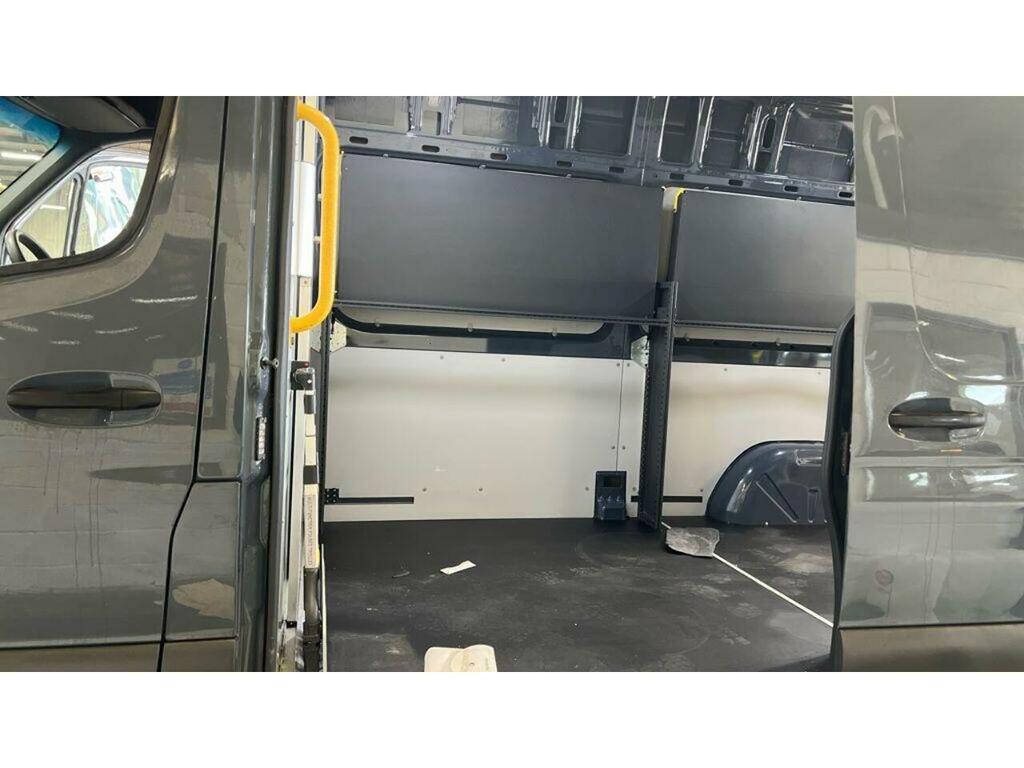 Mercedes-Benz eSprinter Esprinter Progressive Panel Van Grey #3