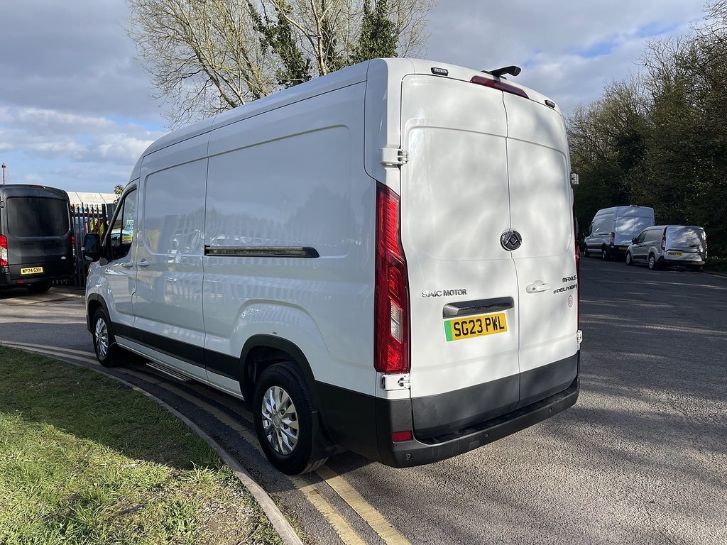 Maxus eDeliver 9 Edeliver 9 Panel Van White #4