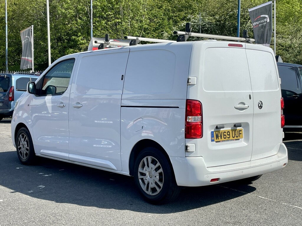 Vauxhall Vivaro 1.5 Turbo D 2700 Sportive 2019 WV69UUF White #4
