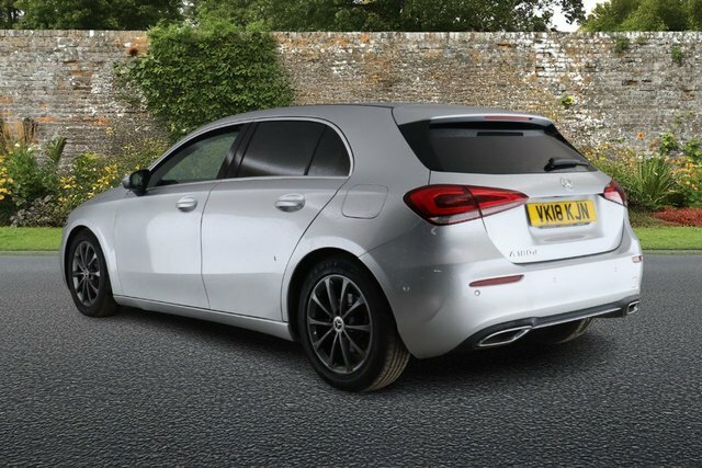 Mercedes-Benz A Class 1.5 A180d Sport Executive Hatchback 7 VK18KJN Silver #4