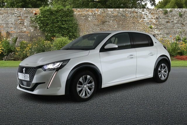 Peugeot e-208 50Kwh Allure Hatchback 136 Ps MT70FBY White #2