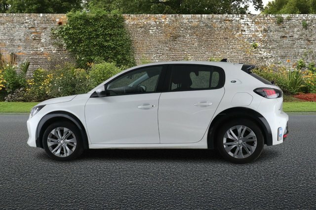Peugeot e-208 50Kwh Allure Hatchback 136 Ps MT70FBY White #5