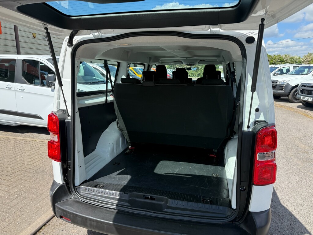 Vauxhall Vivaro Life Edition L Ss 9 Seater Ac Minibus CN20CRJ White #6