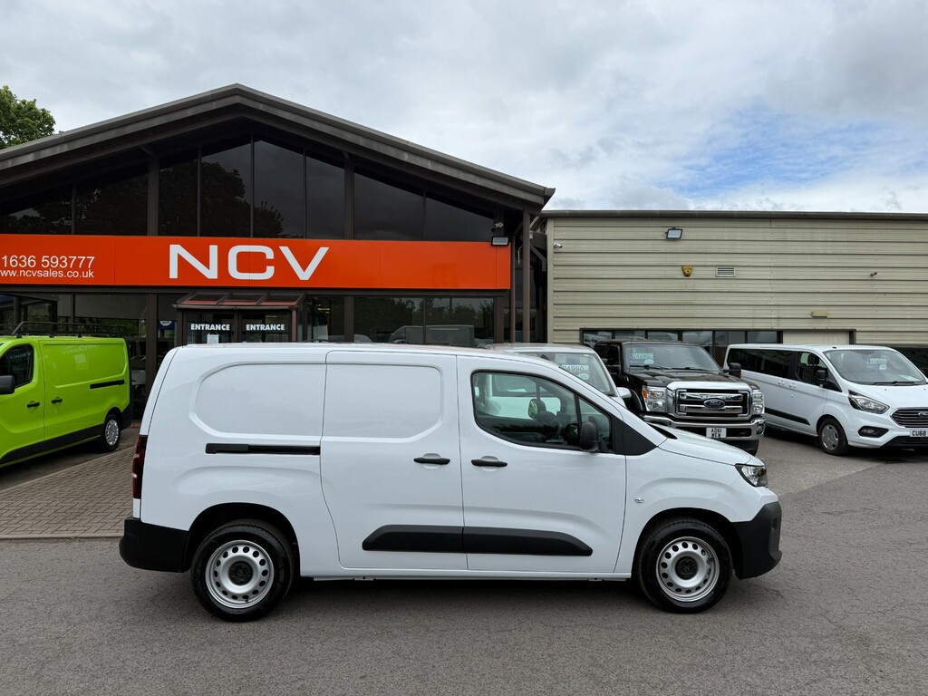 Peugeot Partner Bluehdi Professional-plus Long Lwb Ulez White #2