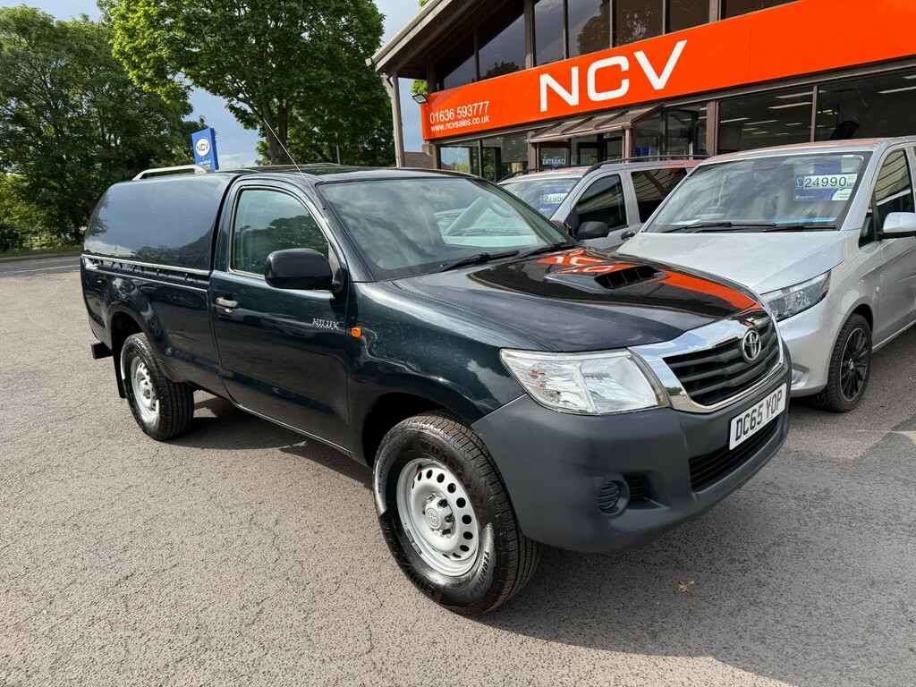 Toyota HILUX D-4d Invincible Blue #11