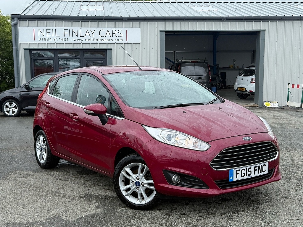 Ford Fiesta T Ecoboost Zetec Red
