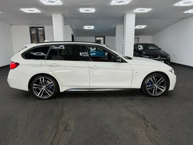 BMW 3 Series 2019 2.0 320D M Sport Shadow Edition Touring D PX19JUO White #3