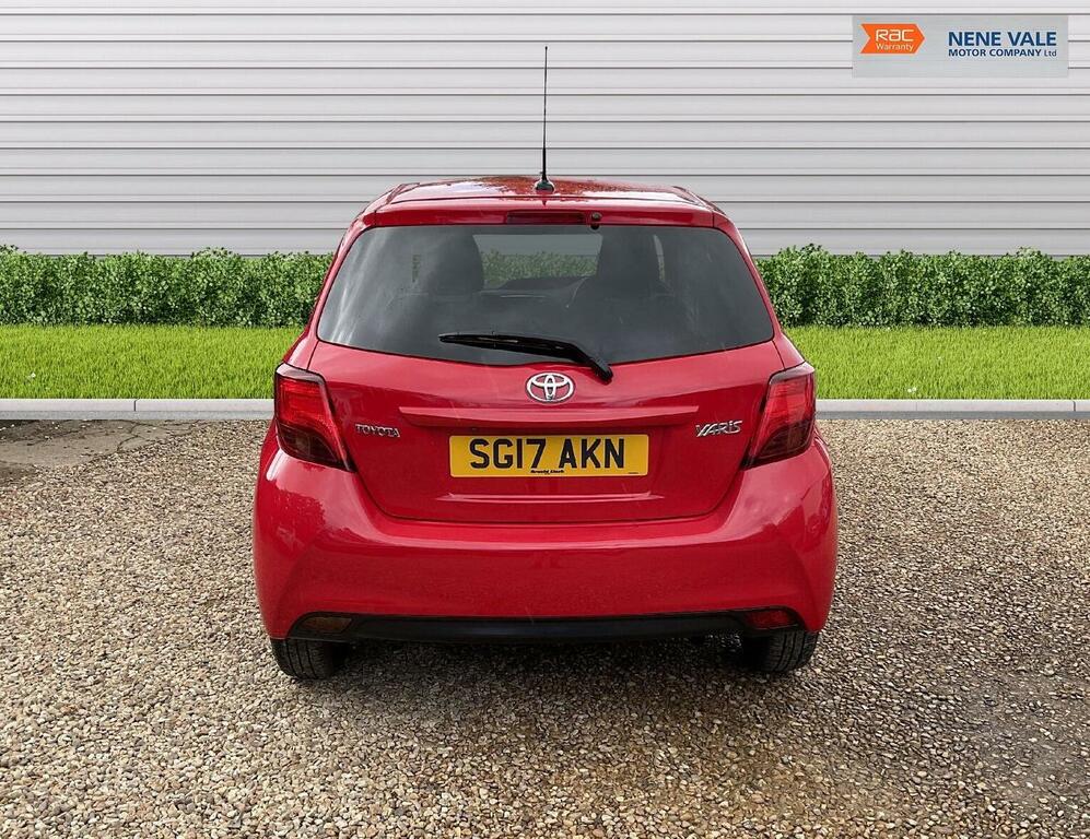Toyota Yaris Hatchback 1.33 Dual Vvt-i Icon Euro 6 201717 SG17AKN Red #4
