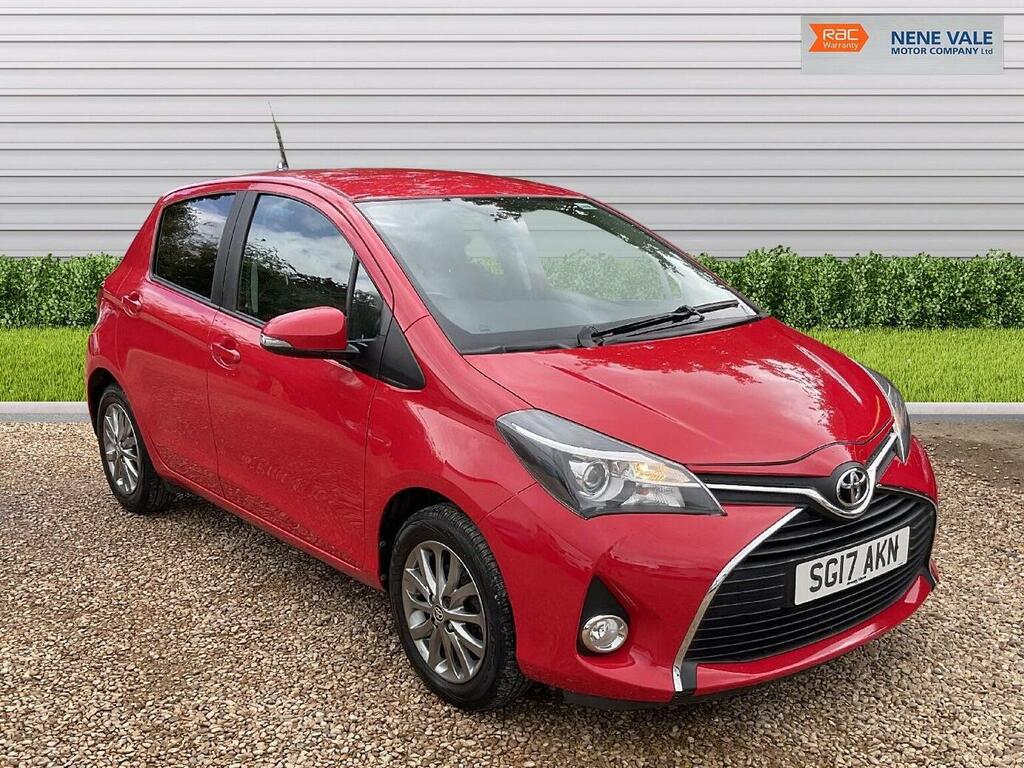 Toyota Yaris Hatchback 1.33 Dual Vvt-i Icon Euro 6 201717 Red