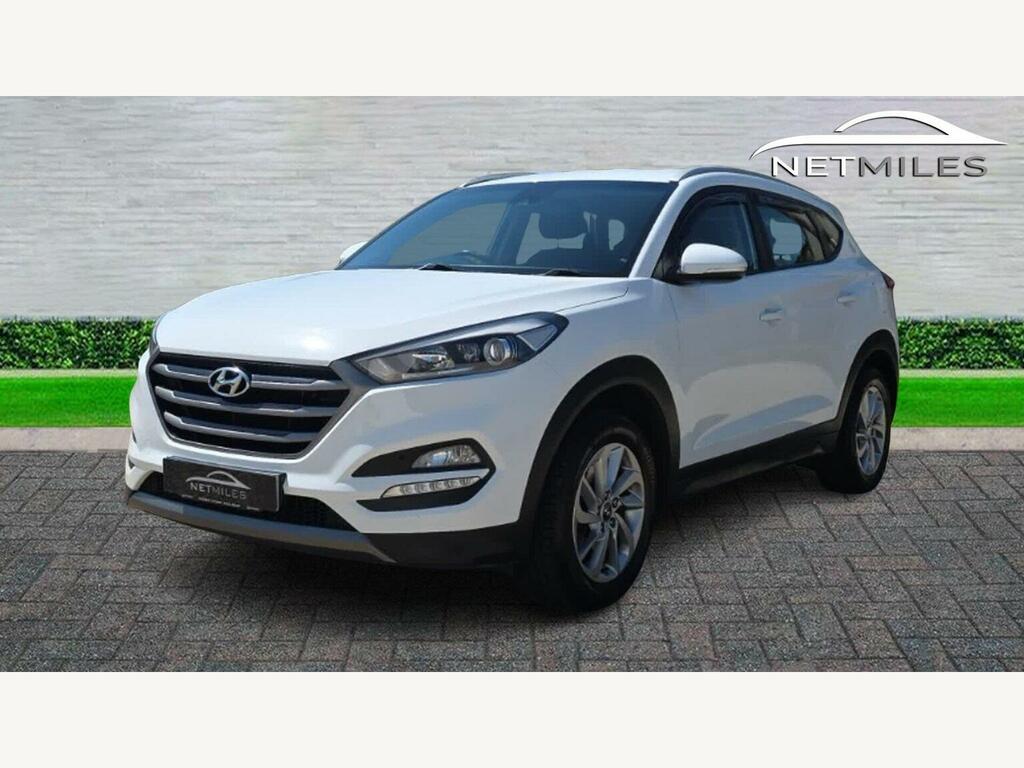 Hyundai Tucson 1.7 Crdi Blue Drive Se Nav Euro 6 Ss GM65HTJ White #5