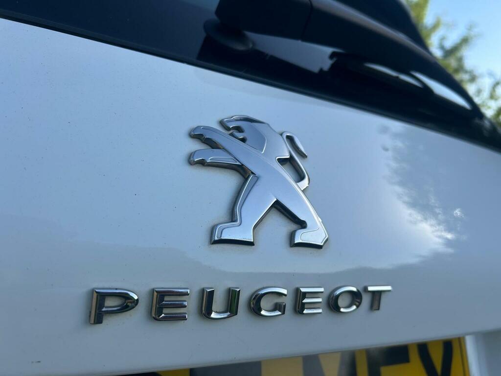 Peugeot 308 Hatchback 1.2 Puretech Active Euro 6 Ss 20 KT67MFY White #3