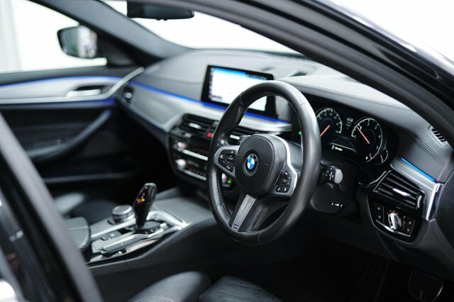 BMW 5 Series 2.0 520D M Sport Touring Xdrive Euro 6 S S YK67HBZ Black #4