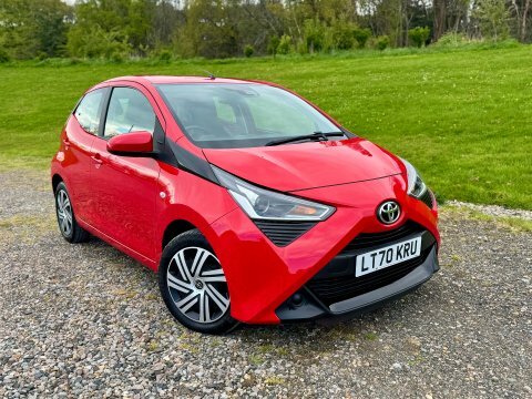 Toyota Aygo Vvt-i X-play Tss Red