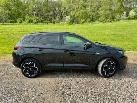 Vauxhall Grandland Ultimate Black #2