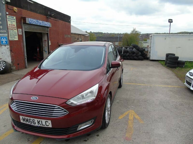 Ford C-Max 1.0 Ecoboost 125 Titanium Mpv Red