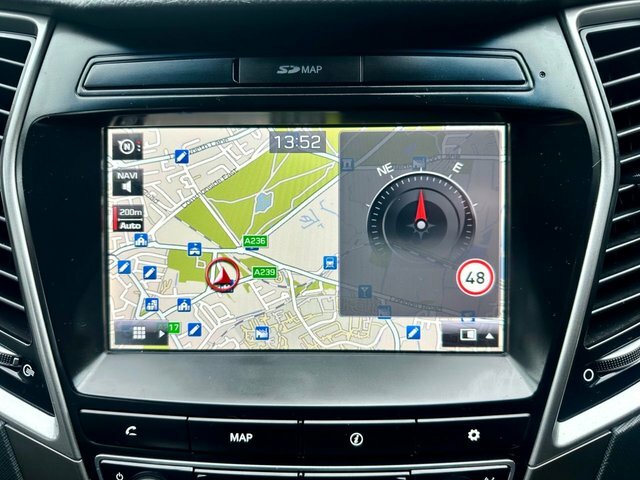 Hyundai Santa Fe 2.2 Crdi Blue Drive Premium Suv 4W EG18VOA Silver #3