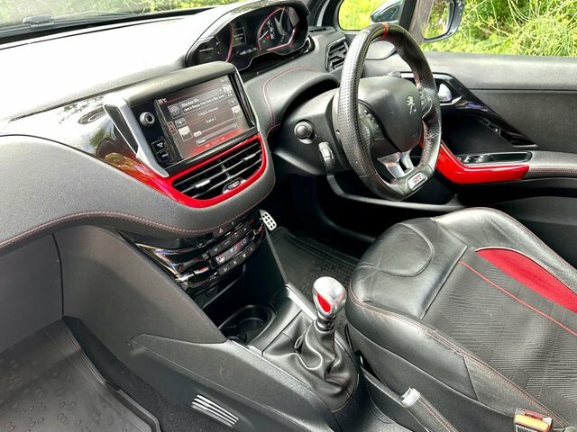 Peugeot 208 1.6 Thp Gti Hatchback Euro 5 20 White #2