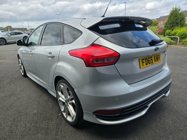 Ford Focus 2.0T Ecoboost St-2 Hatchback Eur FD65AWR Silver #6