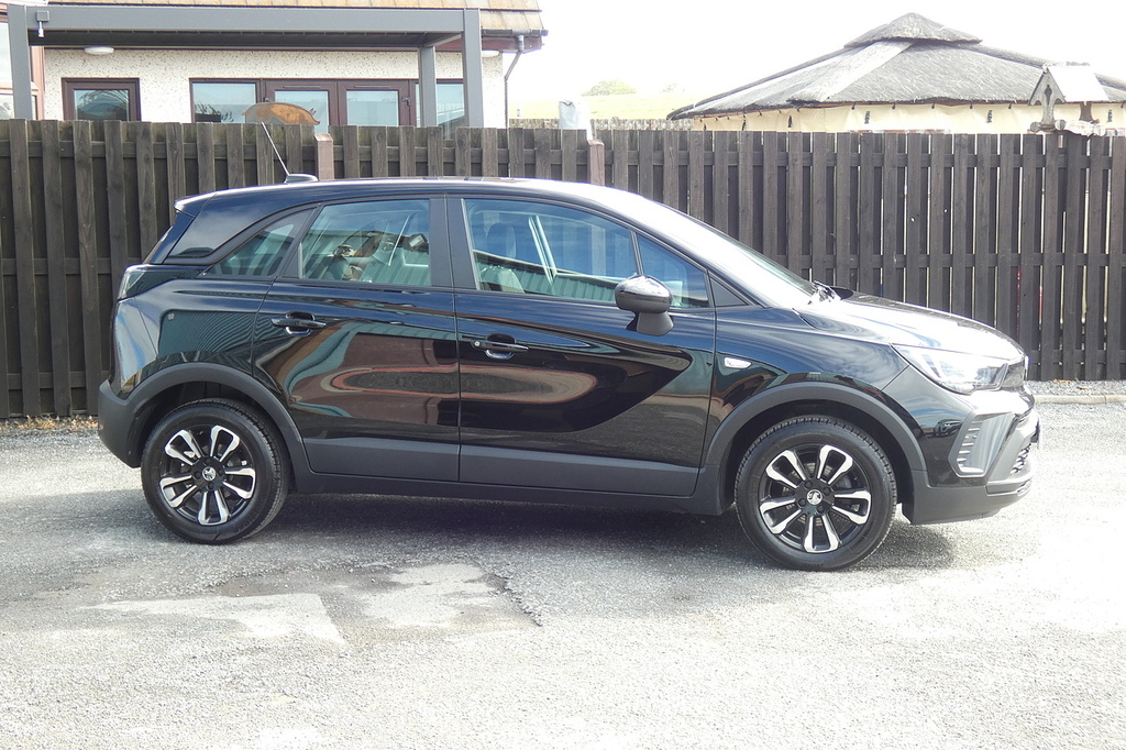 Vauxhall Crossland 1.5 Turbo D Se Edition Suv Euro SB71TGF Black #2