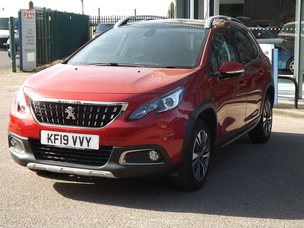 Peugeot 2008 Puretech Allure Premium Red