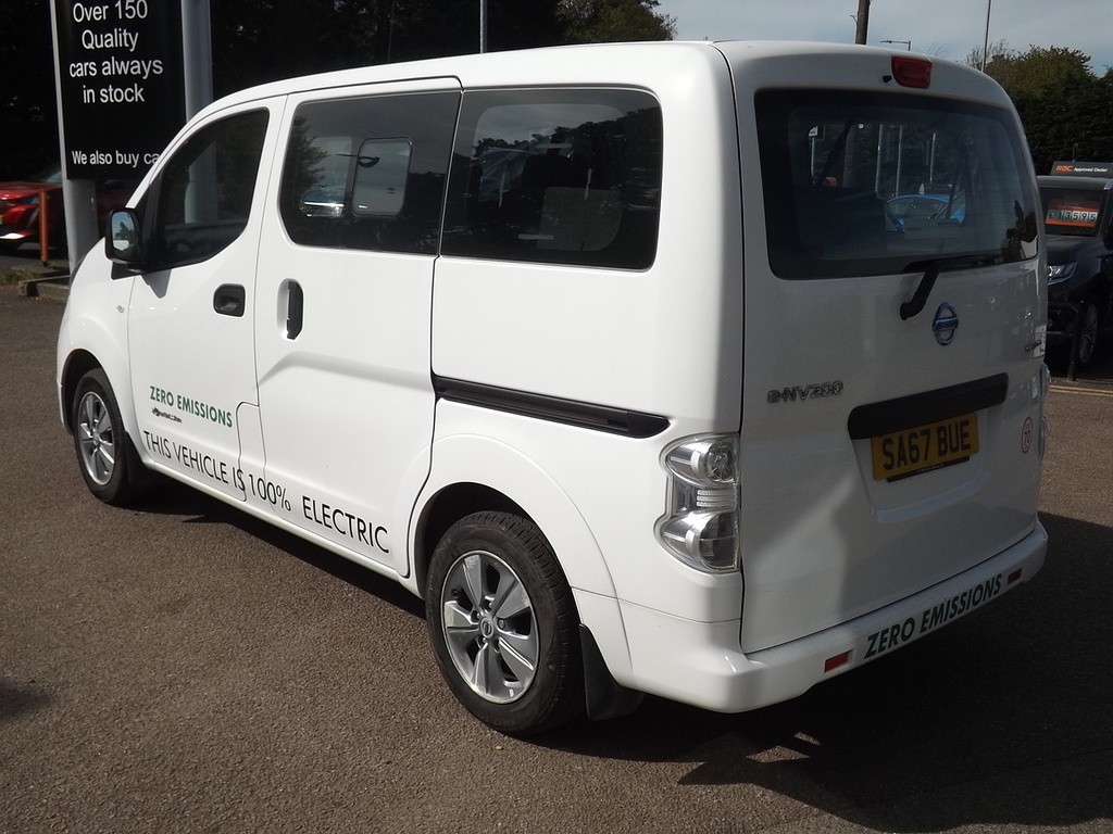 Nissan e-NV200 Acenta Rapid White #10