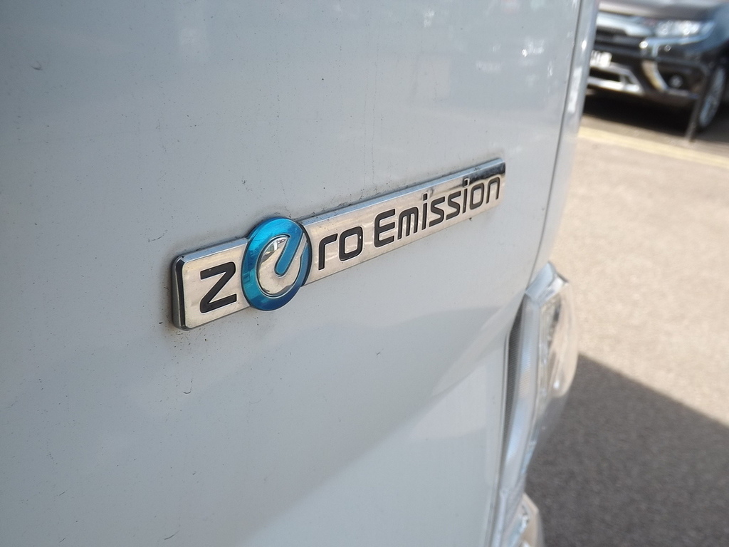 Nissan e-NV200 Acenta Rapid White #7