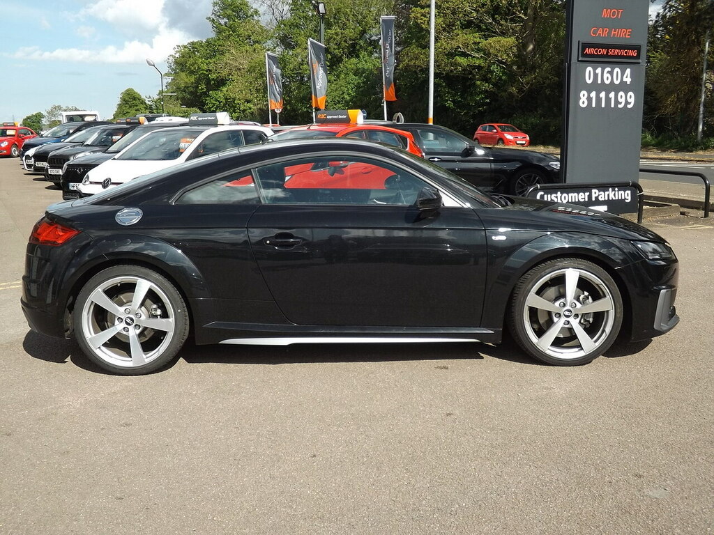 Audi TT Tfsi S Line LF70DAU Black #4