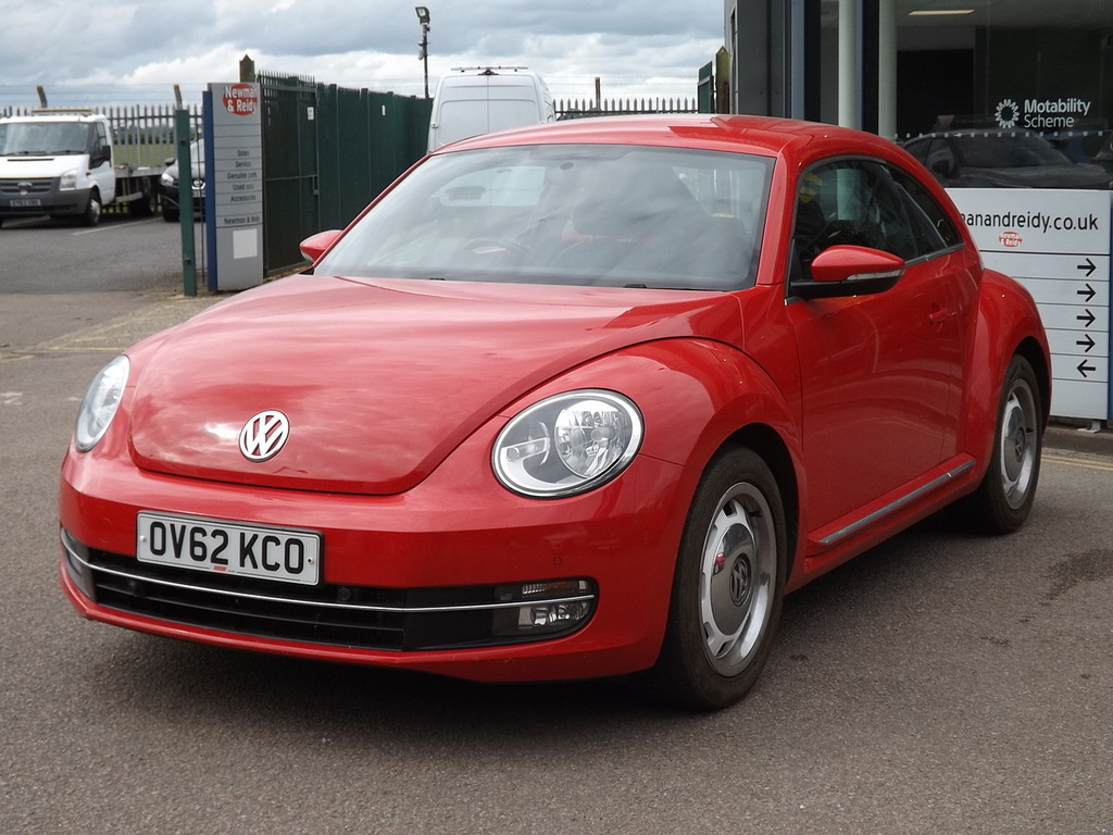 Volkswagen Beetle Tsi Design Red