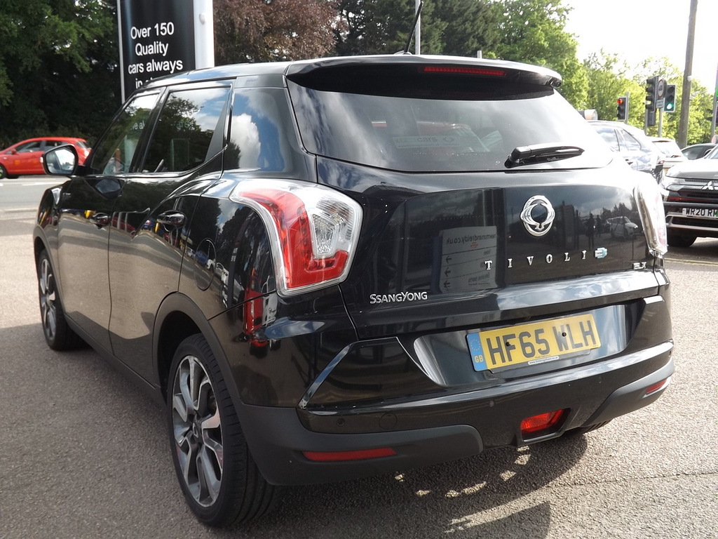 SsangYong Tivoli 1.6 Se 126 Red #33
