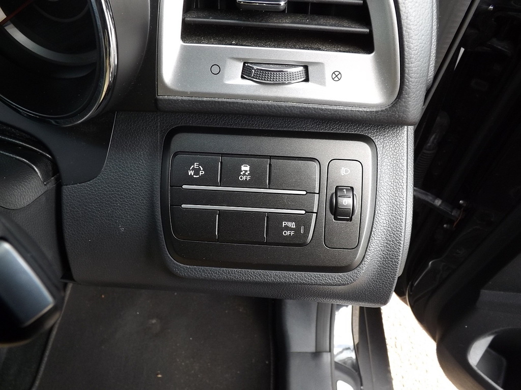 SsangYong Tivoli 1.6 Se 126 Red #22