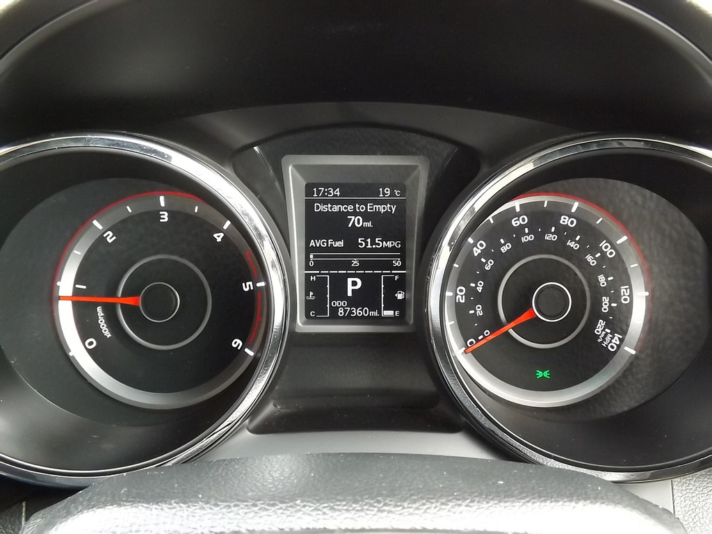 SsangYong Tivoli 1.6 Se 126 Red #13