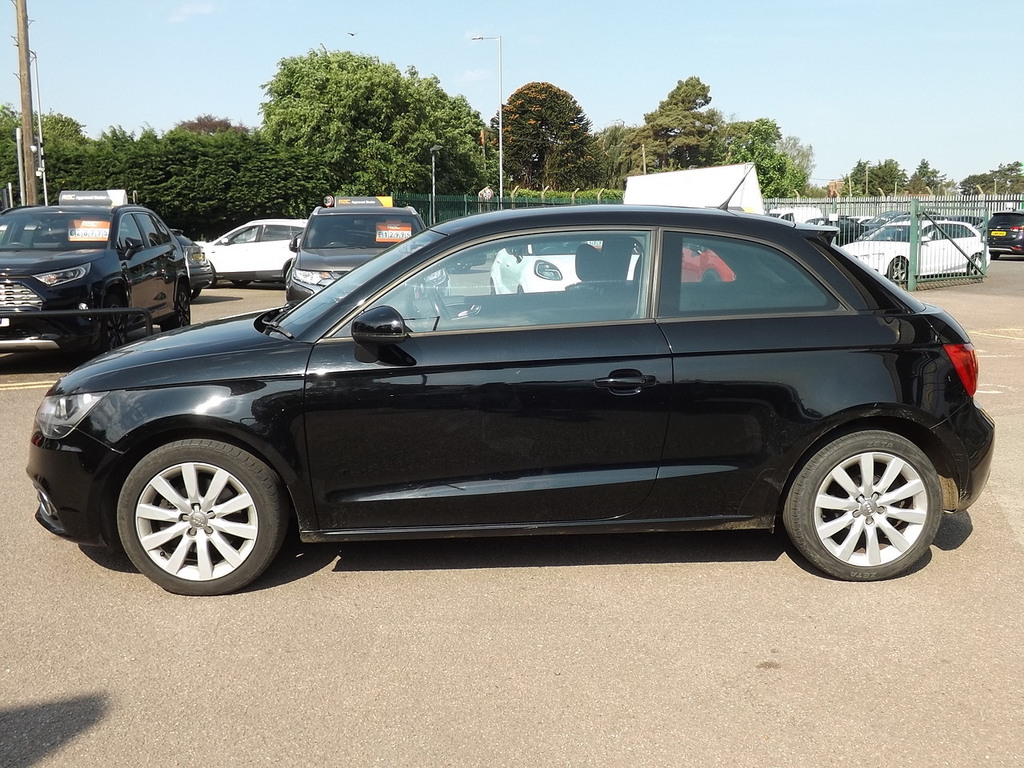 Audi A1 Tdi Sport AK12LLA Black #5