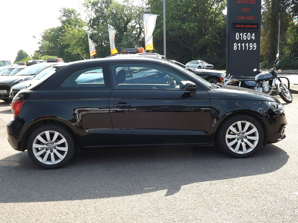 Audi A1 Tdi Sport AK12LLA Black #4