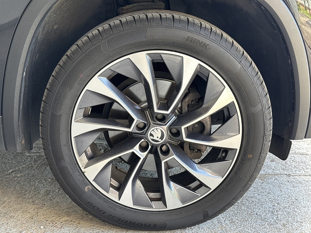 Skoda Kodiaq Tsi Act Se Drive LK70FPT Black #5