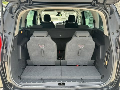 Peugeot 5008 Hdi Allure Black #2