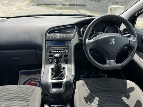 Peugeot 5008 Hdi Allure Black #3