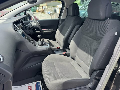 Peugeot 5008 Hdi Allure Black #6