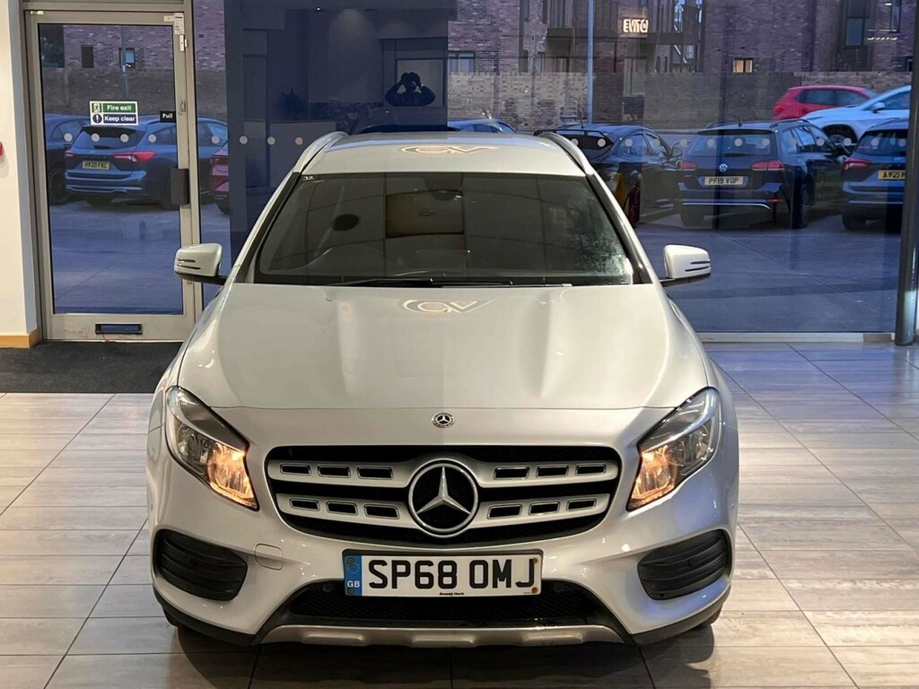 Mercedes-Benz GLA Class Amg Line Executive 7G-dct Euro 6 Ss SP68OMJ Silver #2