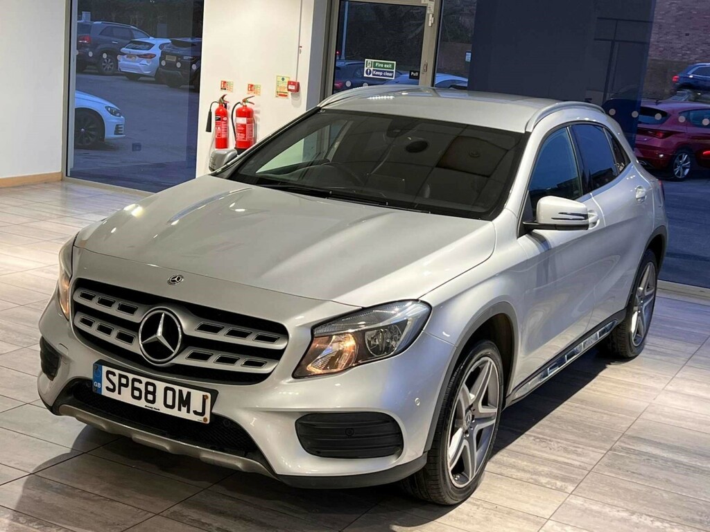 Mercedes-Benz GLA Class Amg Line Executive 7G-dct Euro 6 Ss SP68OMJ Silver #3