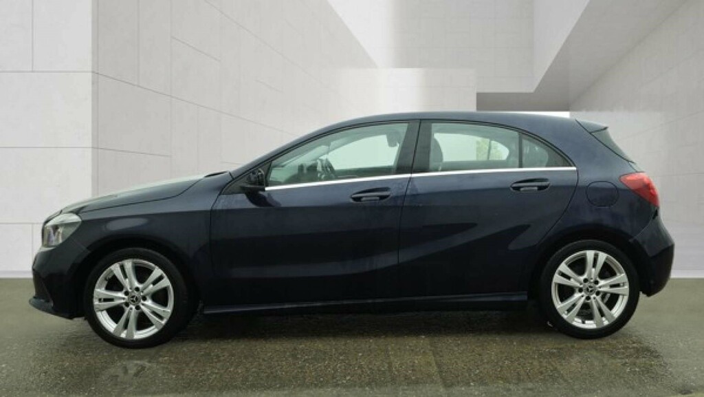 Mercedes-Benz A Class Sport Hatchback 7G-dct Euro 6 Ss KT17AZN Blue #4