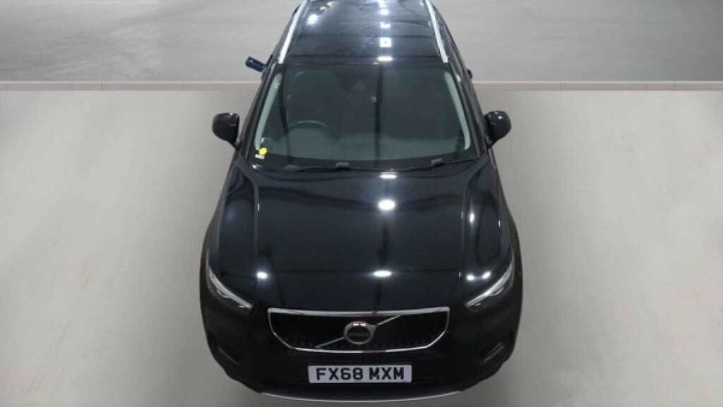 Volvo XC40 T3 Momentum Suv Euro 6 Ss FX68MXM Black #2