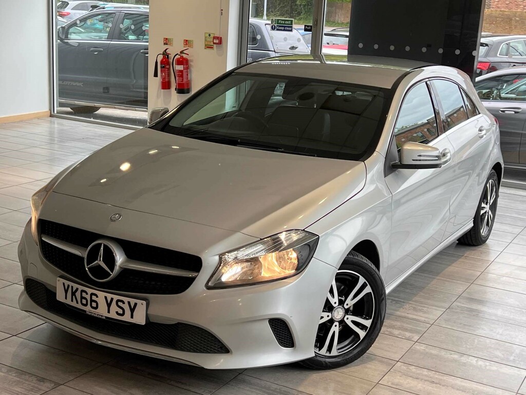 Mercedes-Benz A Class Se Hatchback 7G-dct Euro 6 Ss YK66YSY Silver #3
