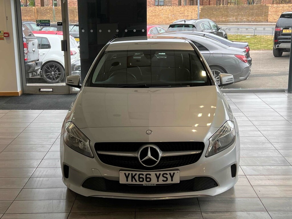 Mercedes-Benz A Class Se Hatchback 7G-dct Euro 6 Ss YK66YSY Silver #2