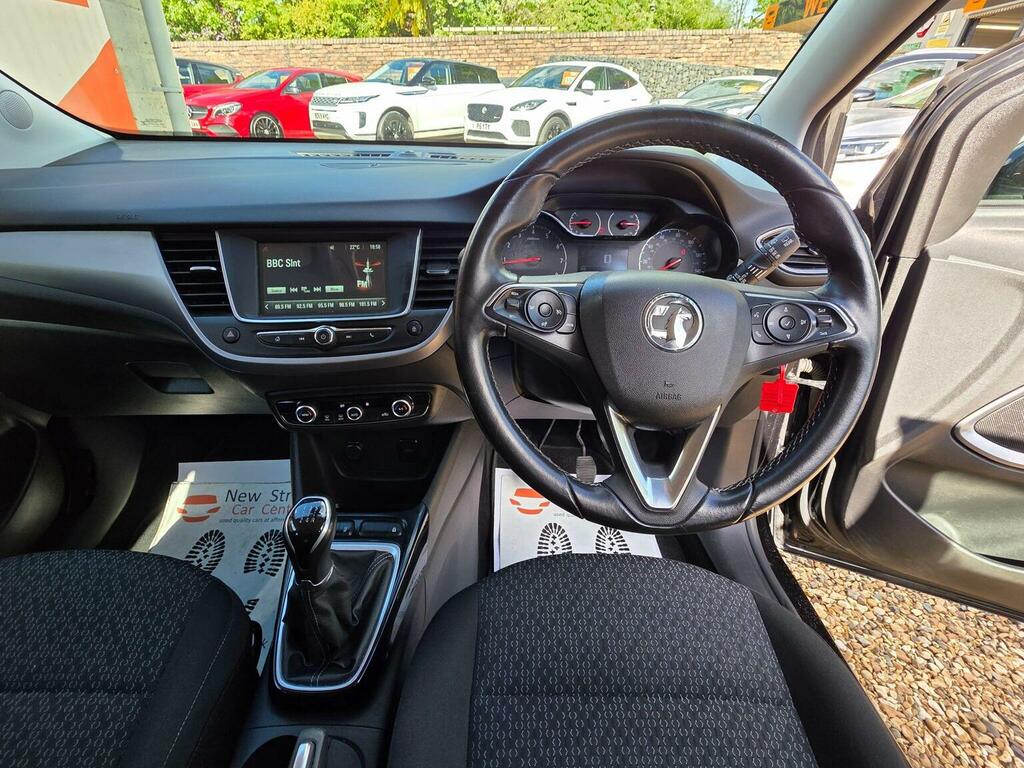Vauxhall Crossland X Suv 1.2 Se Euro 6 201919 DG19UMT Black #4